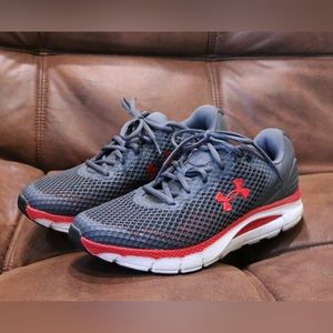 Men’s Under Armor sneakers, never worn, just didn’t like the fit.